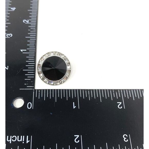 Vintage 1960s Faceted Black Crystal Petite Clip On Earrings Couture Runway - Picture 5 of 5